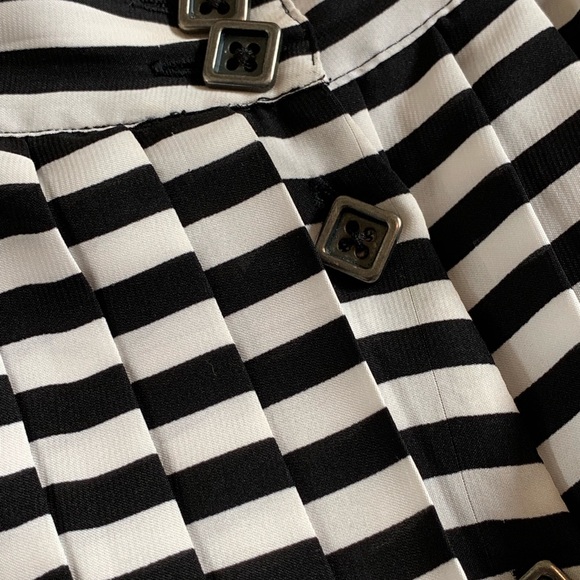 BCBGeneration Pleated Skirt - Picture 3 of 4